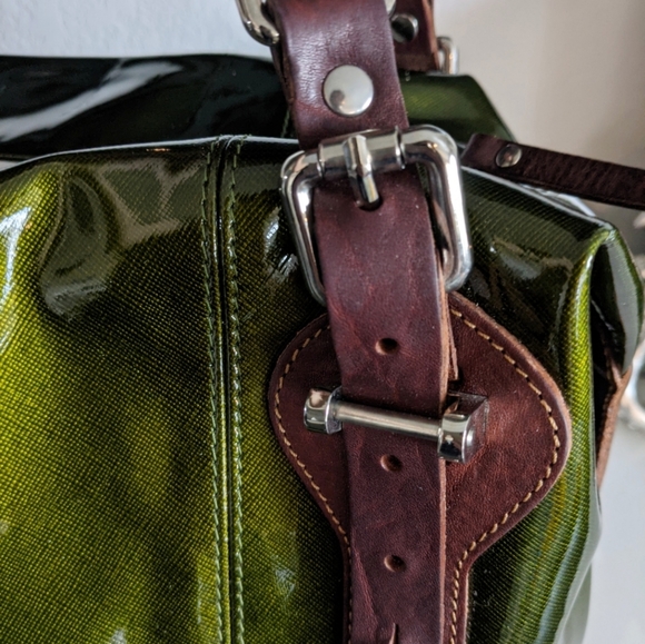 Pauric Sweeney new patent leather overnight bag - Picture 5 of 6